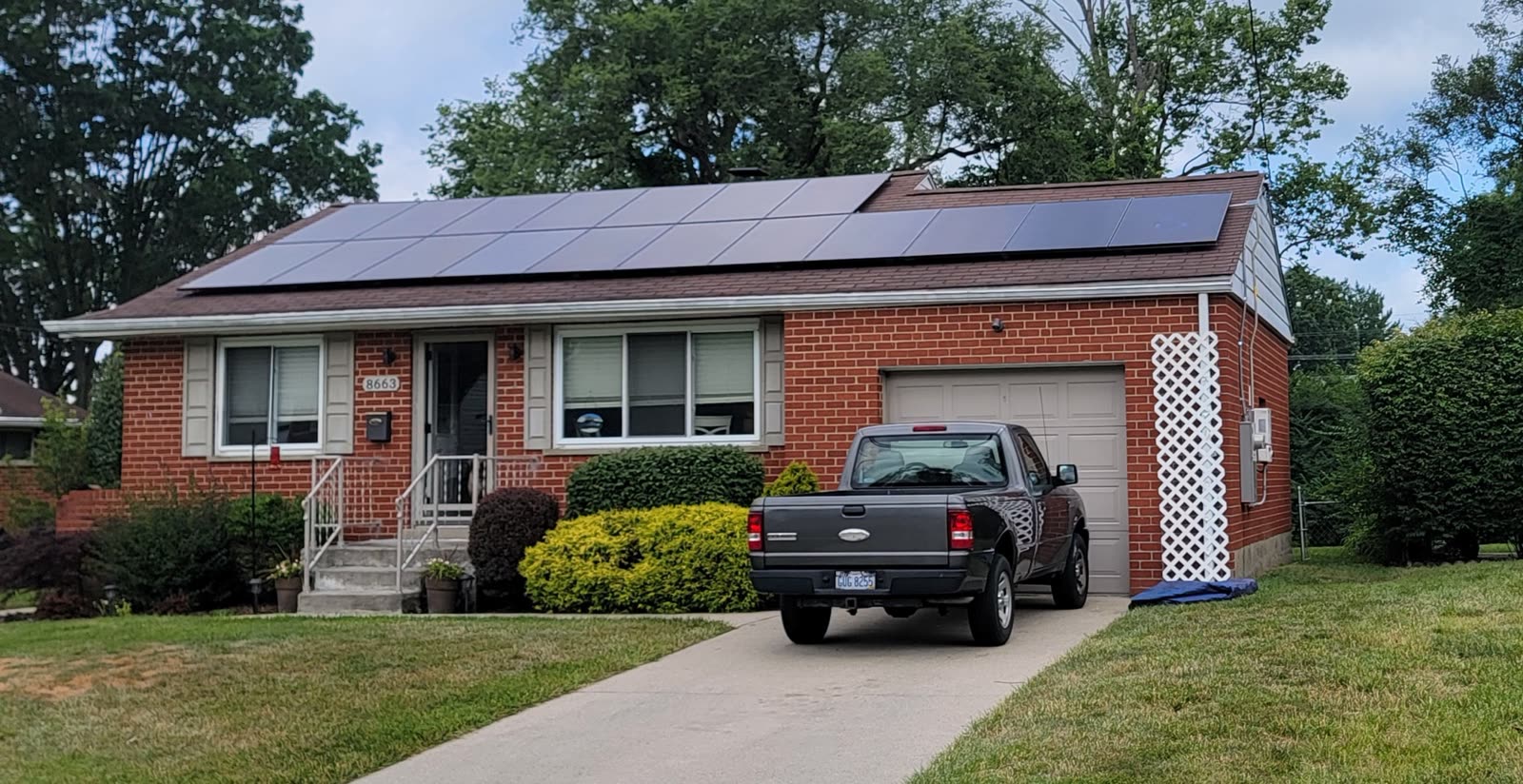 The Baker home in Cincinnati with its 513 Solar rooftop array